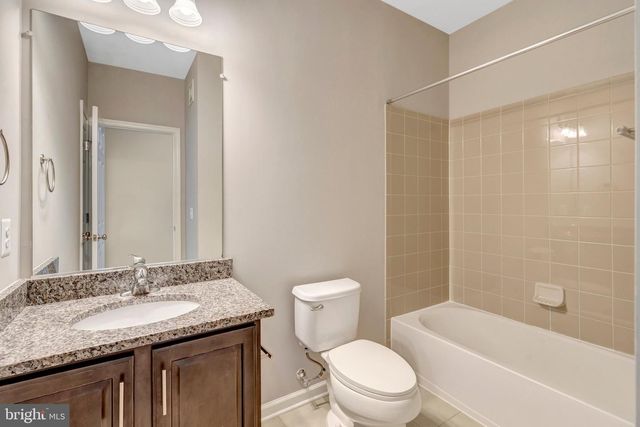42790 LAUDER TER, Ashburn, VA 20147