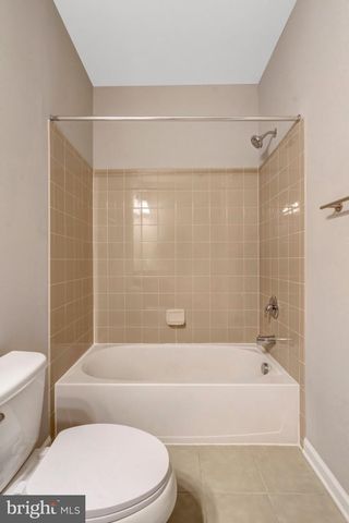 42790 LAUDER TER, Ashburn, VA 20147