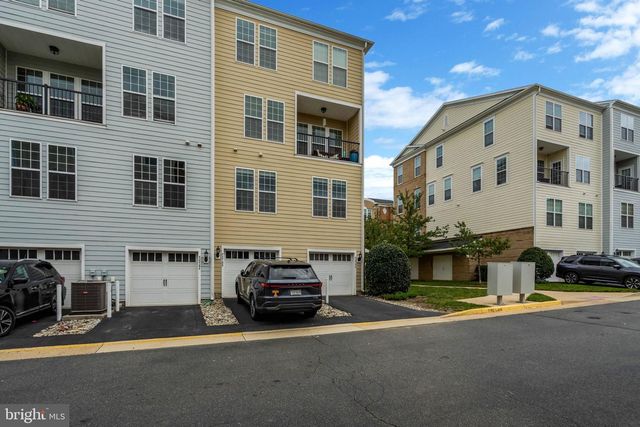 42790 LAUDER TER, Ashburn, VA 20147