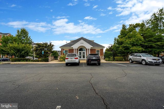 42790 LAUDER TER, Ashburn, VA 20147