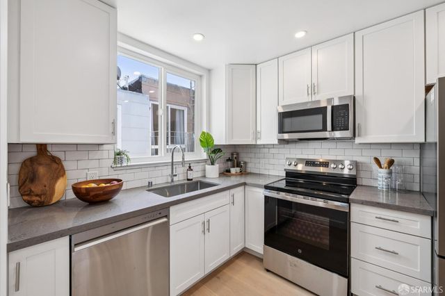 1375 18th Avenue 4, San Francisco, CA 94122