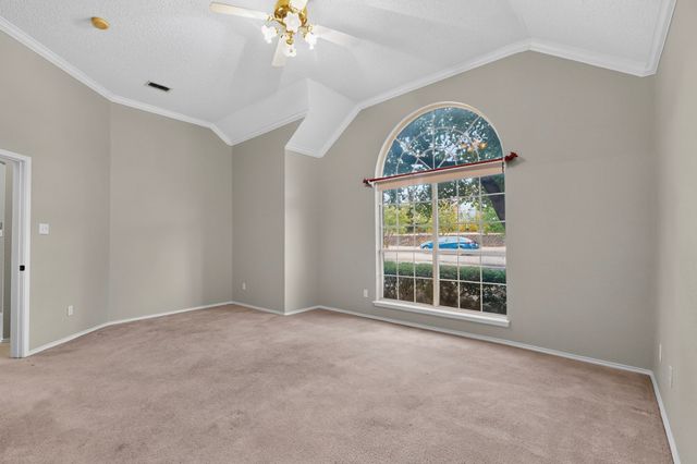1239 Rivercrest Drive, Mesquite, TX 75181