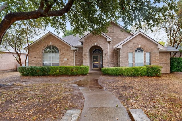 1239 Rivercrest Drive, Mesquite, TX 75181