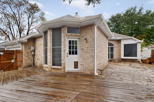 1239 Rivercrest Drive, Mesquite, TX 75181