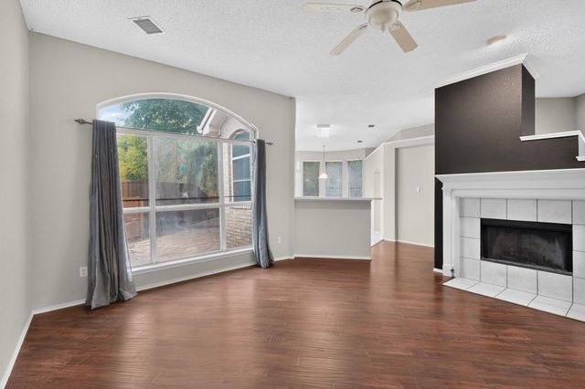 1239 Rivercrest Drive, Mesquite, TX 75181
