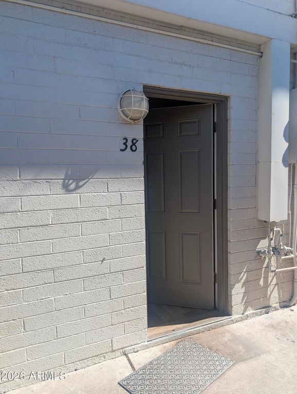 810 E COLTER Street 38, Phoenix, AZ 85014