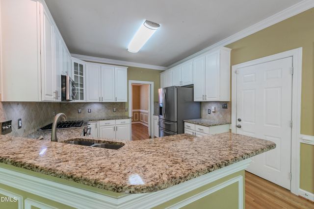108 Ferncroft Court, Cary, NC 27519