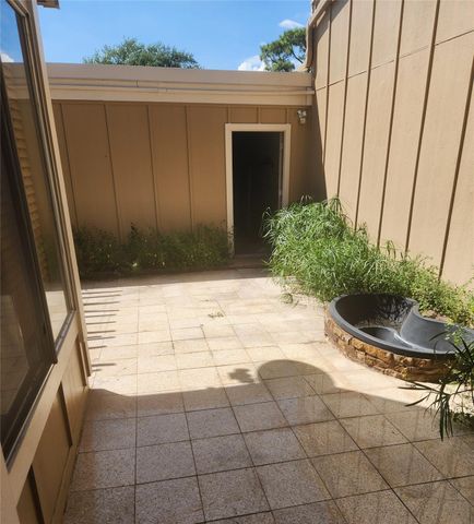 11673 Village Place Drive 253, Houston, TX 77077