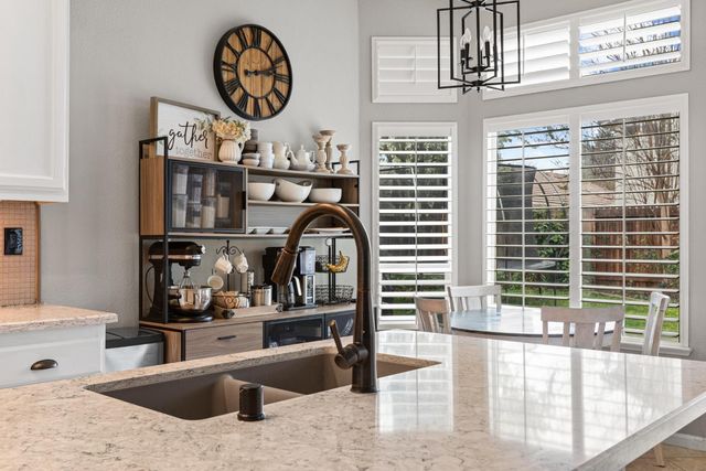 1818 N Bend Dr, Sacramento, CA 95835