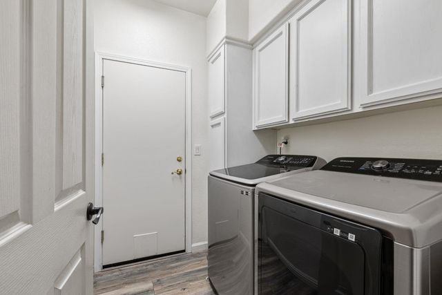 1818 N Bend Dr, Sacramento, CA 95835