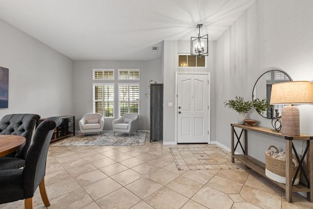 1818 N Bend Dr, Sacramento, CA 95835