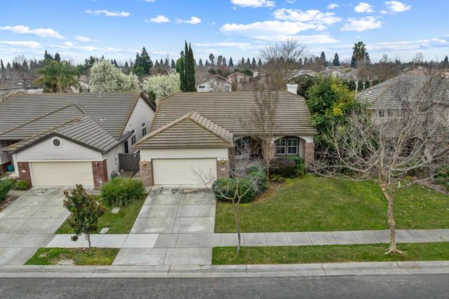 1818 N Bend Dr, Sacramento, CA 95835