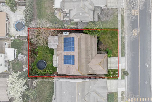 1818 N Bend Dr, Sacramento, CA 95835