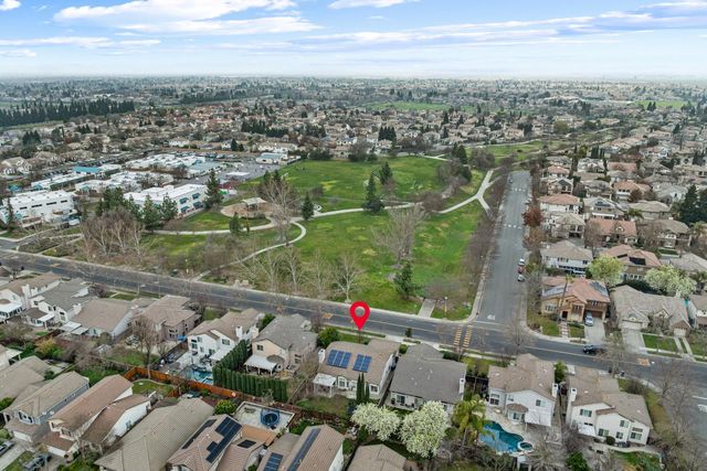 1818 N Bend Dr, Sacramento, CA 95835