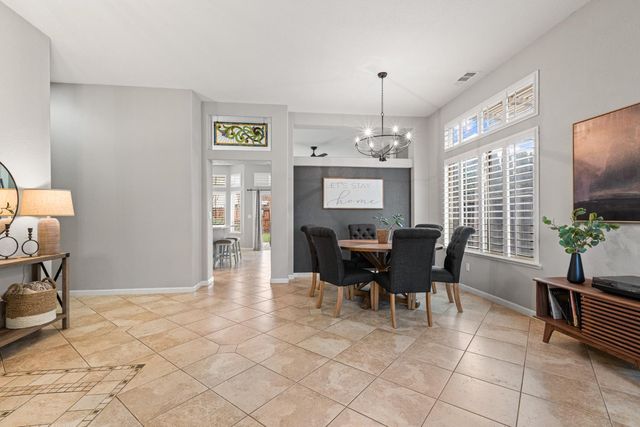 1818 N Bend Dr, Sacramento, CA 95835