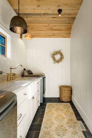 795 Tucker Rd, Dickson, TN 37055