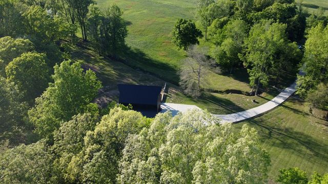 795 Tucker Rd, Dickson, TN 37055