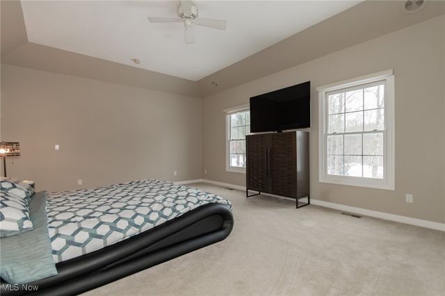 8600 Tamarack Trail, Chagrin Falls, OH 44023