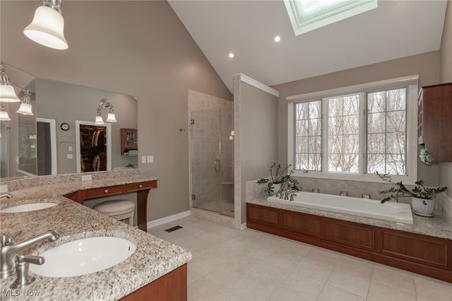 8600 Tamarack Trail, Chagrin Falls, OH 44023