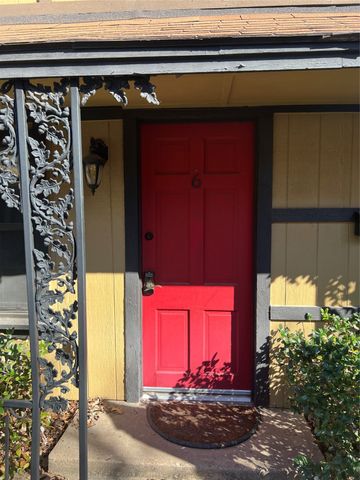 826 Blaylock Drive 6, Dallas, TX 75203