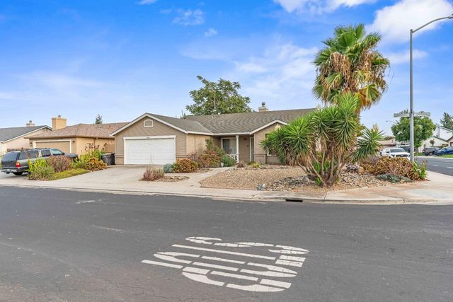 1200 Cannella Ct, Lathrop, CA 95330