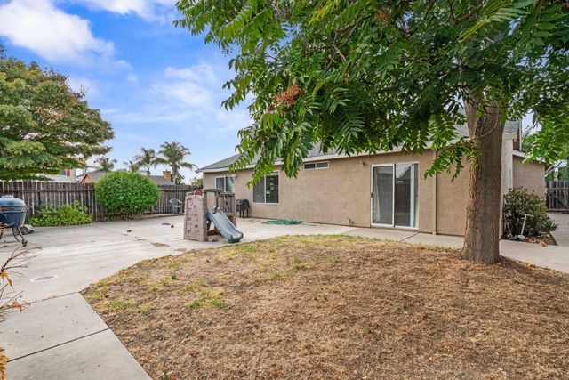 1200 Cannella Ct, Lathrop, CA 95330