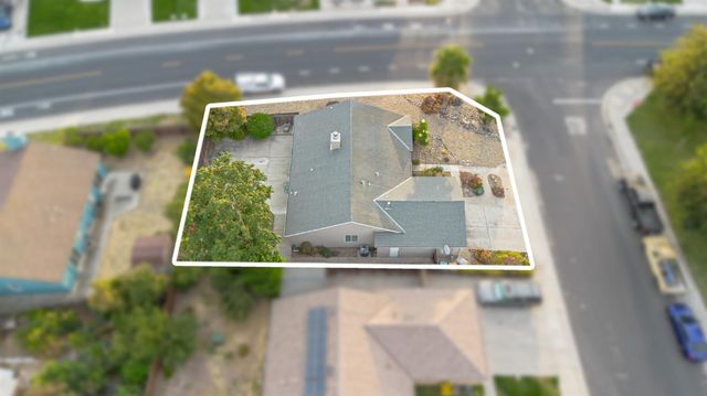 1200 Cannella Ct, Lathrop, CA 95330