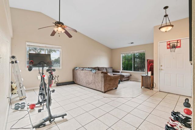 1200 Cannella Ct, Lathrop, CA 95330
