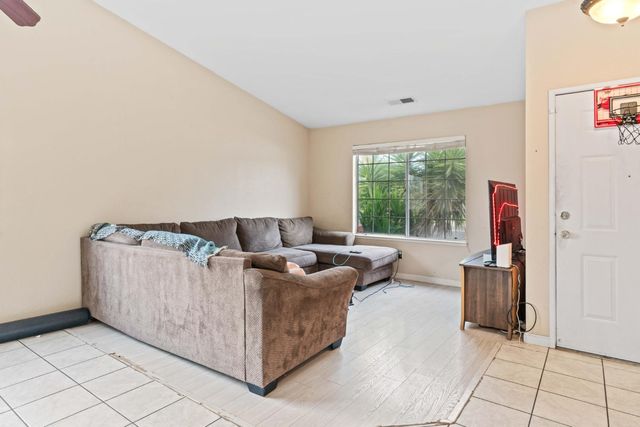 1200 Cannella Ct, Lathrop, CA 95330