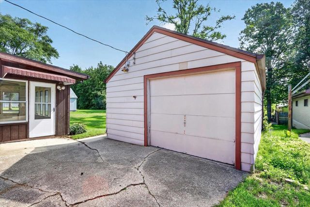 1129 Johnson Street, Beloit, WI 53511