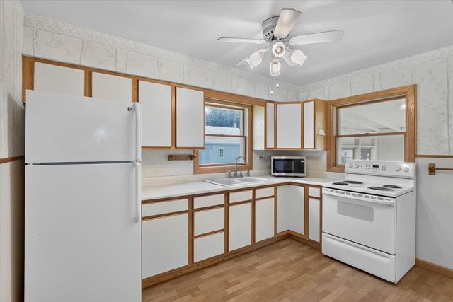 1129 Johnson Street, Beloit, WI 53511