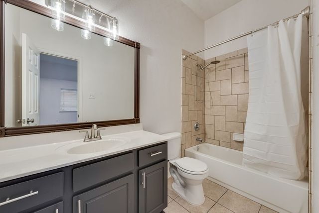 10441 Stoneside Trail, Fort Worth, TX 76244