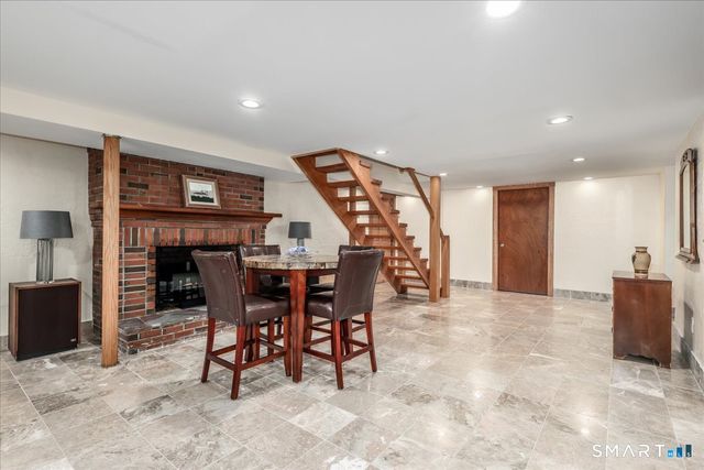 161 Derby Avenue, Orange, CT 06477