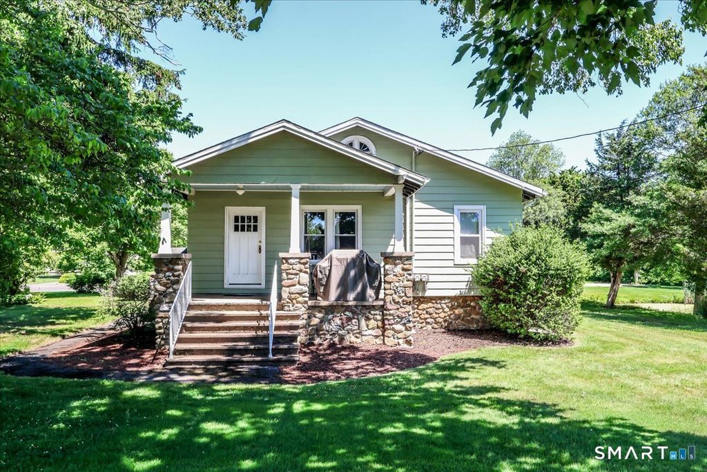 161 Derby Avenue, Orange, CT 06477