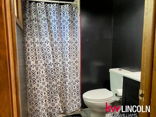 736 W Burt Drive, Lincoln, NE 68521