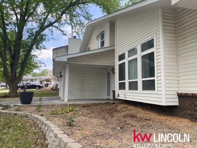 736 W Burt Drive, Lincoln, NE 68521