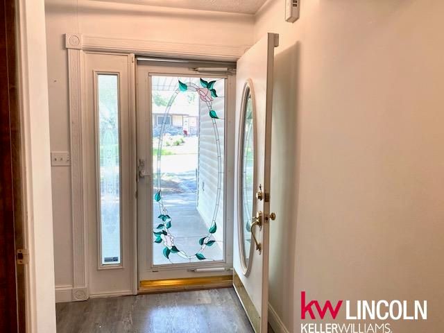 736 W Burt Drive, Lincoln, NE 68521