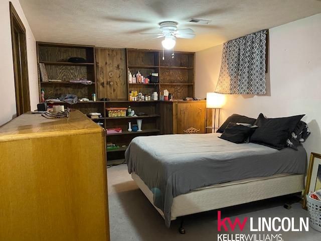 736 W Burt Drive, Lincoln, NE 68521