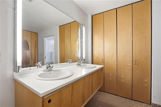 21 W 10th Street 4C, Kansas City, MO 64105