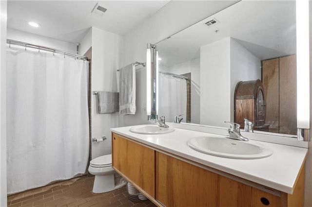 21 W 10th Street 4C, Kansas City, MO 64105