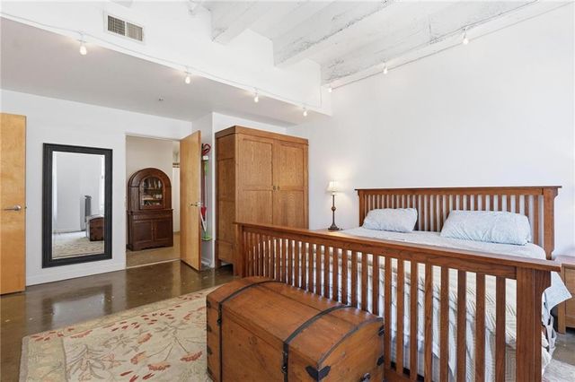 21 W 10th Street 4C, Kansas City, MO 64105