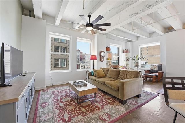 21 W 10th Street 4C, Kansas City, MO 64105