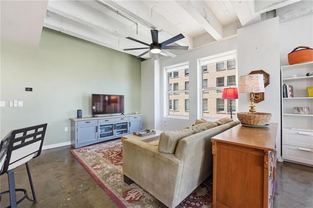 21 W 10th Street 4C, Kansas City, MO 64105