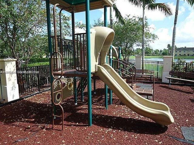 1231 NE 32nd Ave 1231, Homestead, FL 33033