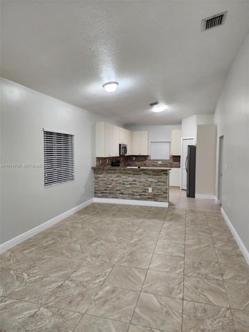 1231 NE 32nd Ave 1231, Homestead, FL 33033