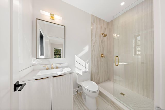 31 Gray Farms Road, Stamford, CT 06905
