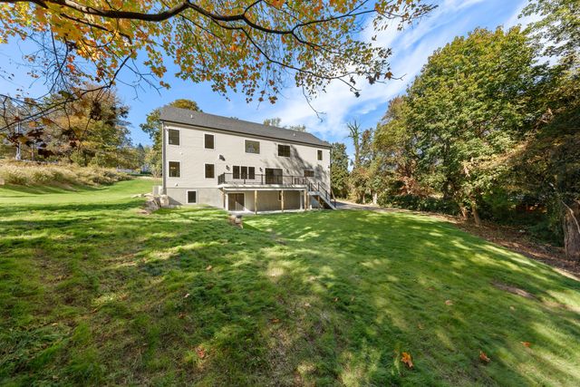 31 Gray Farms Road, Stamford, CT 06905