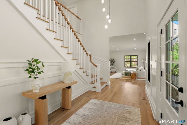 31 Gray Farms Road, Stamford, CT 06905