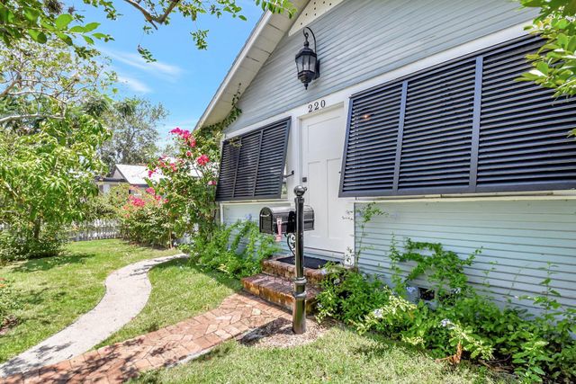 220 S L Street, Lake Worth Beach, FL 33460