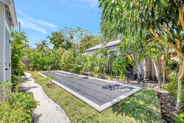 220 S L Street, Lake Worth Beach, FL 33460